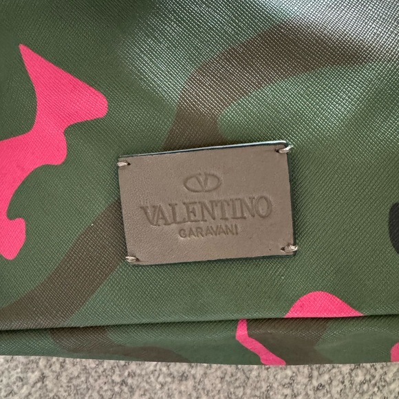‼️SOLD‼️Valentino Garavani backpack - Picture 8 of 14